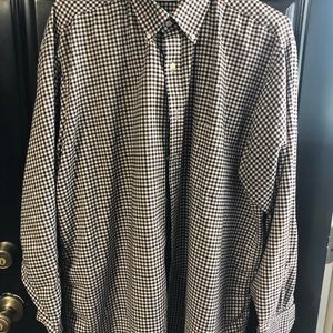Men’s long sleeve shirt. Size 17-17.5.  34/35